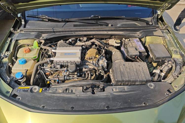 Used GAC Trumpchi EMPOW 2021 270T DCT J16 Version Engine Bay