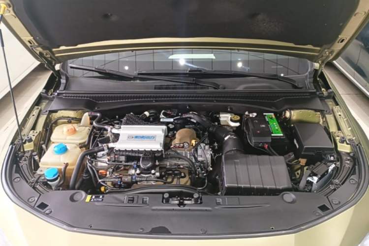 Used GAC Trumpchi EMPOW 2021 270T DCT J16 Version Engine Bay