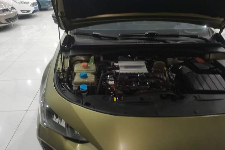 Used GAC Trumpchi EMPOW 2021 270T DCT J16 Version Engine Bay Right