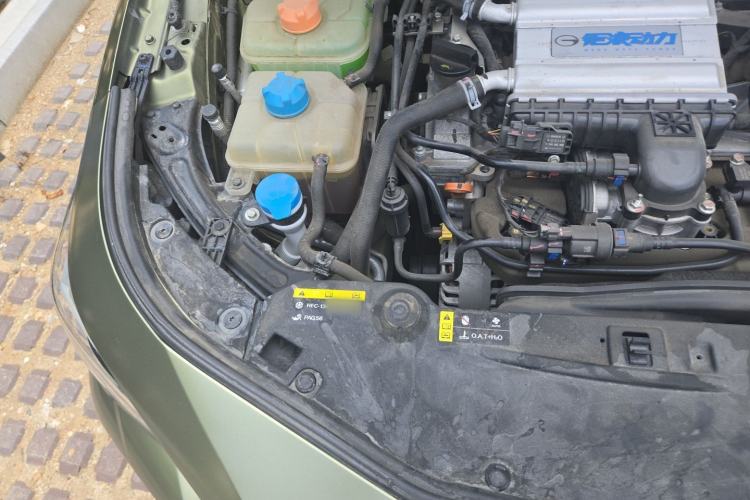 Used GAC Trumpchi EMPOW 2021 270T DCT J15 Version Engine Bay Right