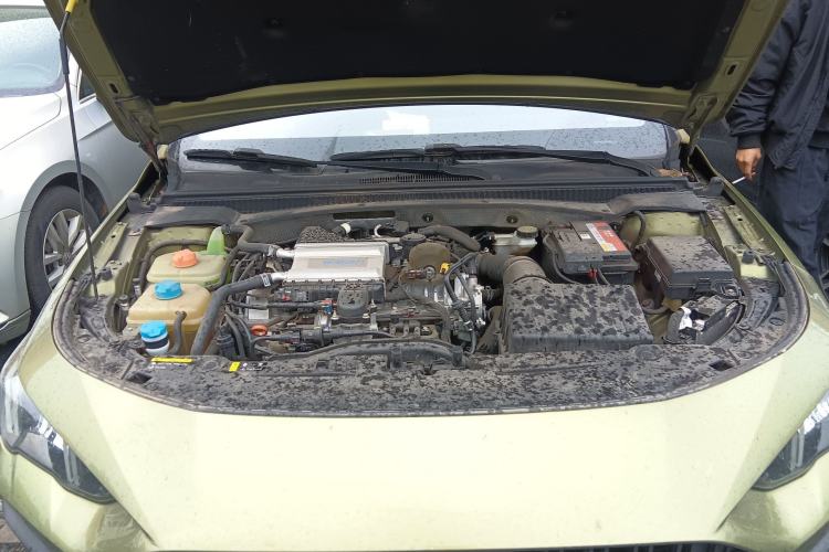 Used GAC Trumpchi EMPOW 2021 270T DCT J15 Version Engine Bay