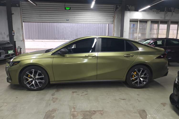 Used GAC Trumpchi EMPOW 2021 270T DCT J15 Version Exterior 3