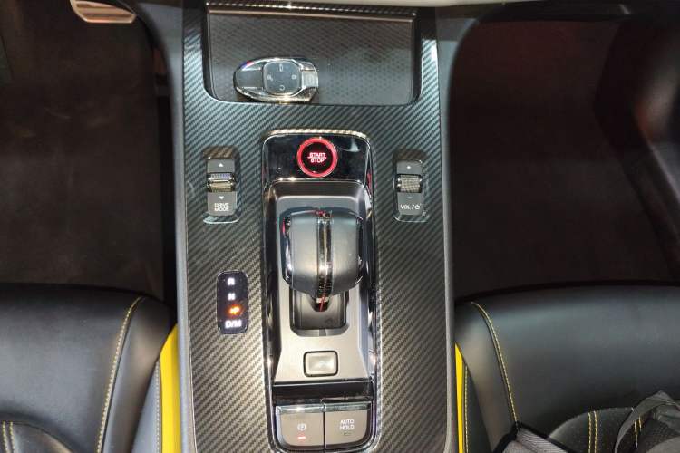 Used GAC Trumpchi EMPOW 2021 270T DCT J16 Version Gear Lever