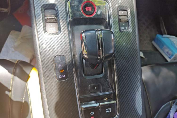 Used GAC Trumpchi EMPOW 2021 270T DCT J15 Version Gear Lever