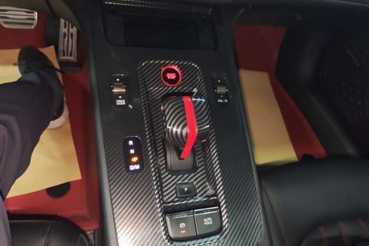 Used GAC Trumpchi EMPOW 2021 270T DCT J16 Version Gear Lever