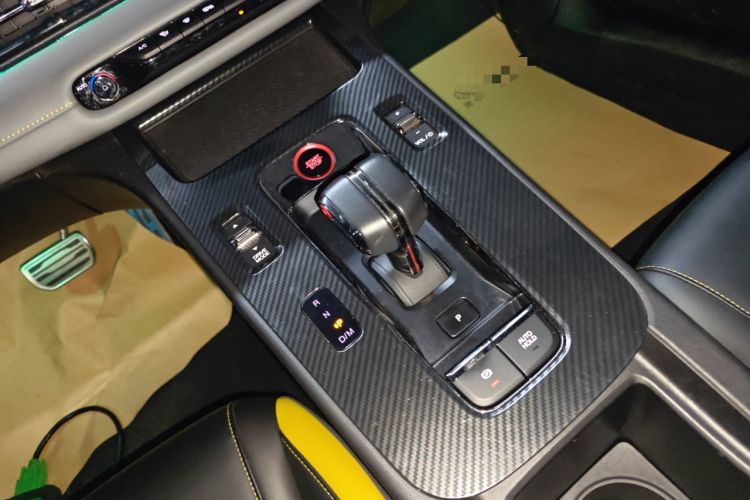 Used GAC Trumpchi EMPOW 2021 270T DCT J15 Version Gear Lever