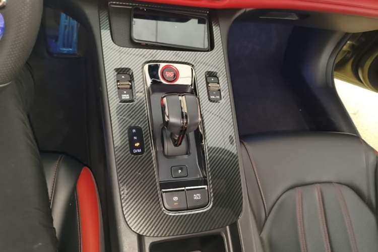 Used GAC Trumpchi EMPOW 2021 270T DCT J15 Version Gear Lever