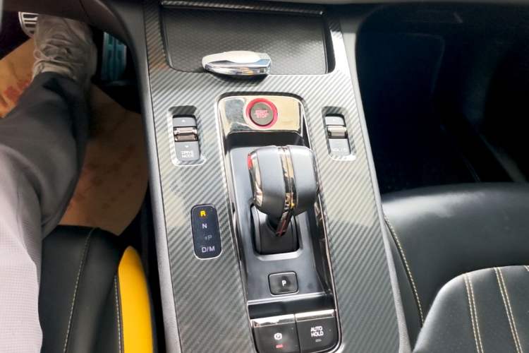 Used GAC Trumpchi EMPOW 2021 270T DCT J15 Version Gear Lever