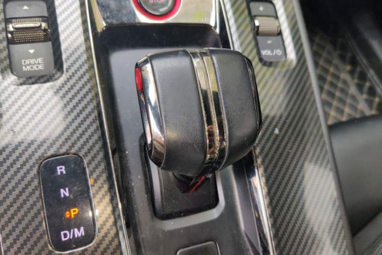 Used GAC Trumpchi EMPOW 2021 270T DCT J16 Version Gear Lever