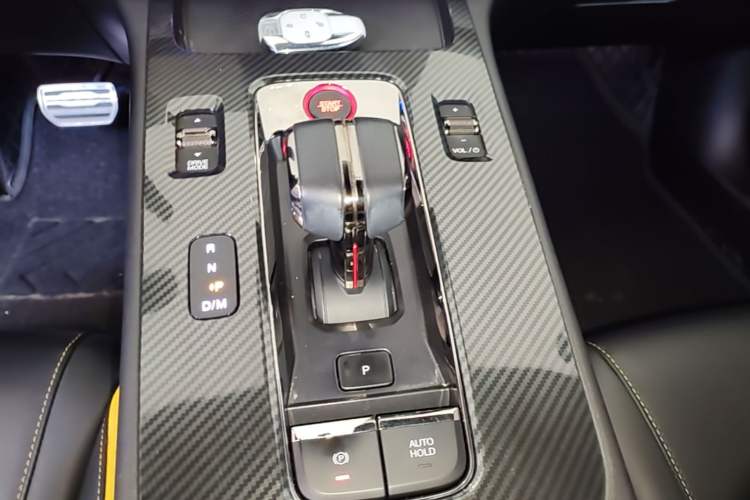 Used GAC Trumpchi EMPOW 2021 270T DCT J15 Version Gear Lever