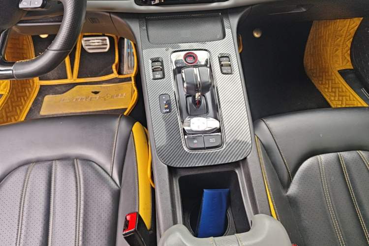 Used GAC Trumpchi EMPOW 2021 270T DCT J16 Version Gear Lever