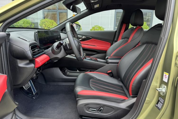Used GAC Trumpchi EMPOW 2021 270T DCT J15 Version Interior 3