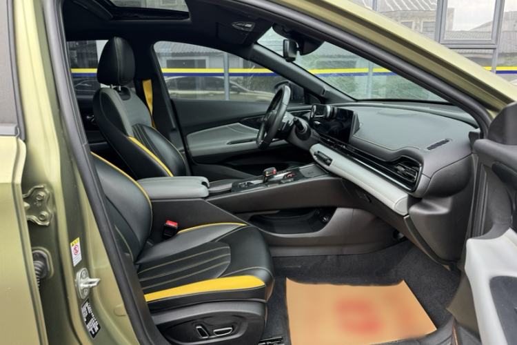 Used GAC Trumpchi EMPOW 2021 270T DCT J16 Version Interior 9