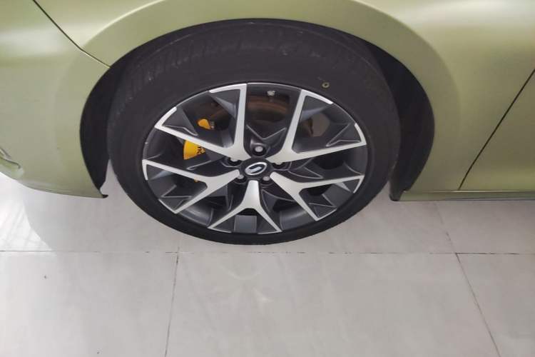 Used GAC Trumpchi EMPOW 2021 270T DCT J16 Version Left Front Wheel Hub