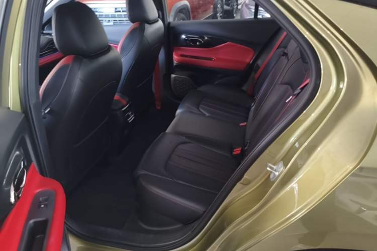 Used GAC Trumpchi EMPOW 2021 270T DCT J15 Version Left Rear Seat