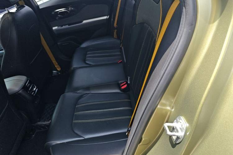 Used GAC Trumpchi EMPOW 2021 270T DCT J16 Version Left Rear Seat
