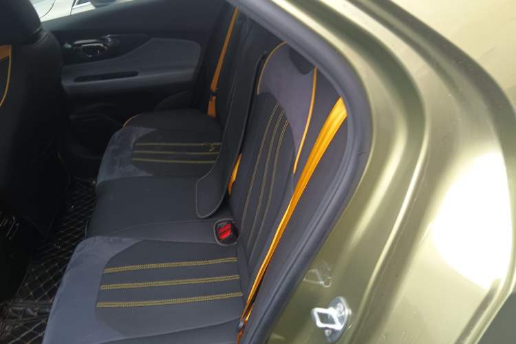 Used GAC Trumpchi EMPOW 2021 270T DCT J15 Version Left Rear Seat