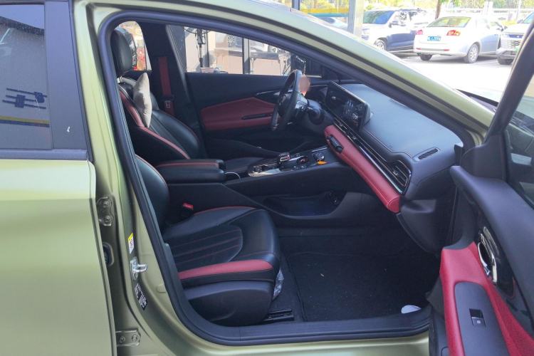 Used GAC Trumpchi EMPOW 2021 270T DCT J15 Version Right Front Seat