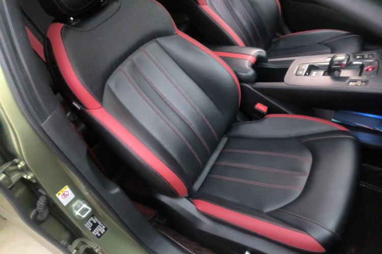 Used GAC Trumpchi EMPOW 2021 270T DCT J16 Version Right Front Seat