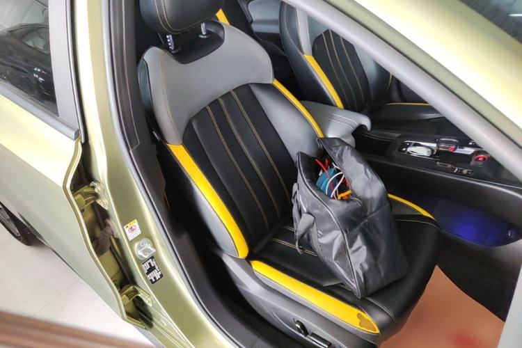 Used GAC Trumpchi EMPOW 2021 270T DCT J16 Version Right Front Seat