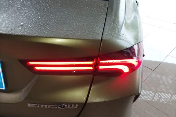 Used GAC Trumpchi EMPOW 2021 270T DCT J16 Version Right Rear Taillight