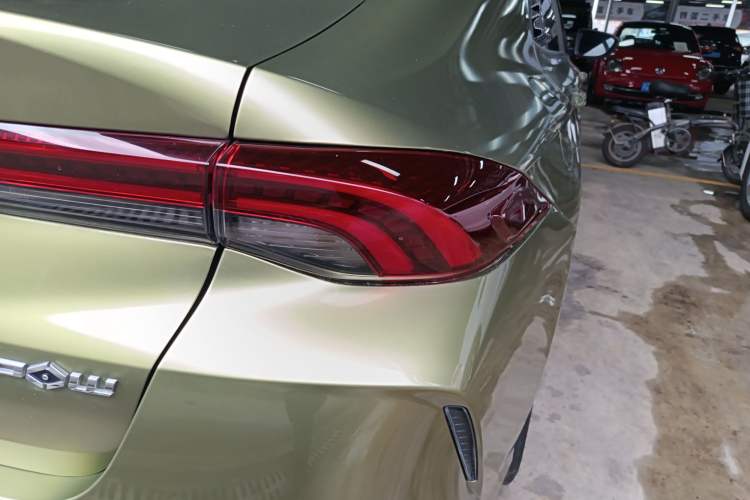 Used GAC Trumpchi EMPOW 2021 270T DCT J15 Version Right Rear Taillight