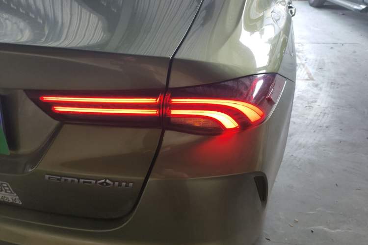 Used GAC Trumpchi EMPOW 2021 270T DCT J15 Version Right Rear Taillight