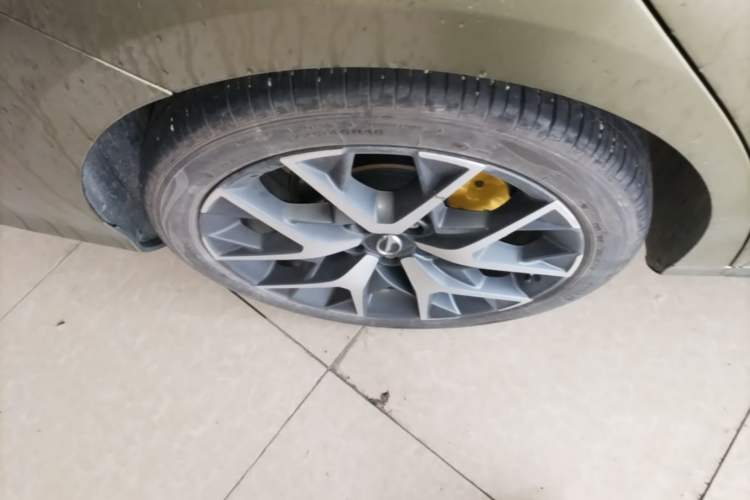 Used GAC Trumpchi EMPOW 2021 270T DCT J16 Version Right Rear Wheel Hub