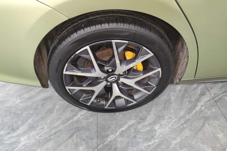 Used GAC Trumpchi EMPOW 2021 270T DCT J15 Version Right Rear Wheel Hub