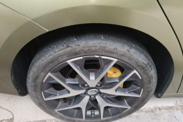 Used GAC Trumpchi EMPOW 2021 270T DCT J15 Version Right Rear Wheel Hub