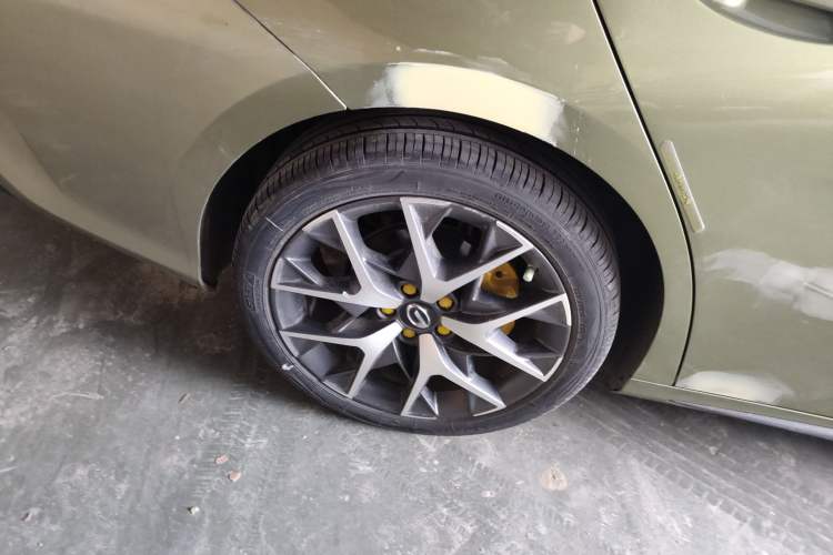 Used GAC Trumpchi EMPOW 2021 270T DCT J15 Version Right Rear Wheel Hub