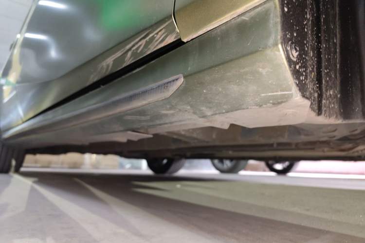 Used GAC Trumpchi EMPOW 2021 270T DCT J16 Version Right Side Sill