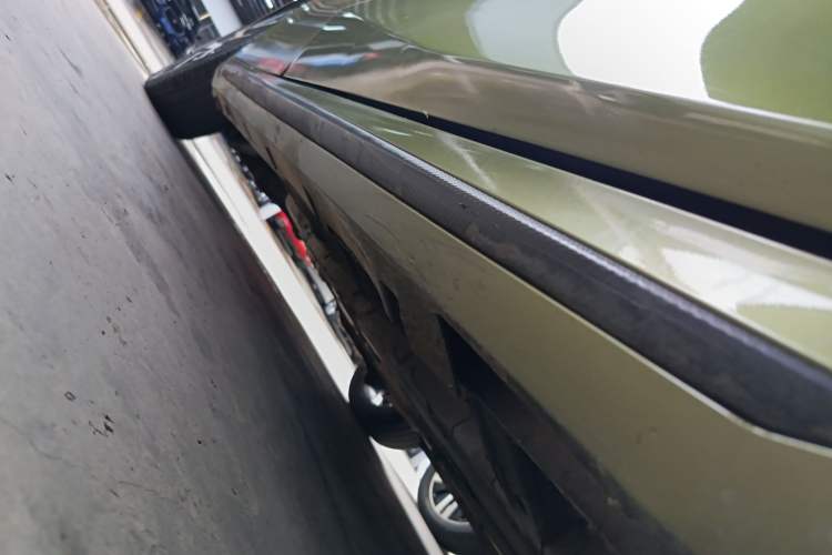 Used GAC Trumpchi EMPOW 2021 270T DCT J15 Version Right Side Sill