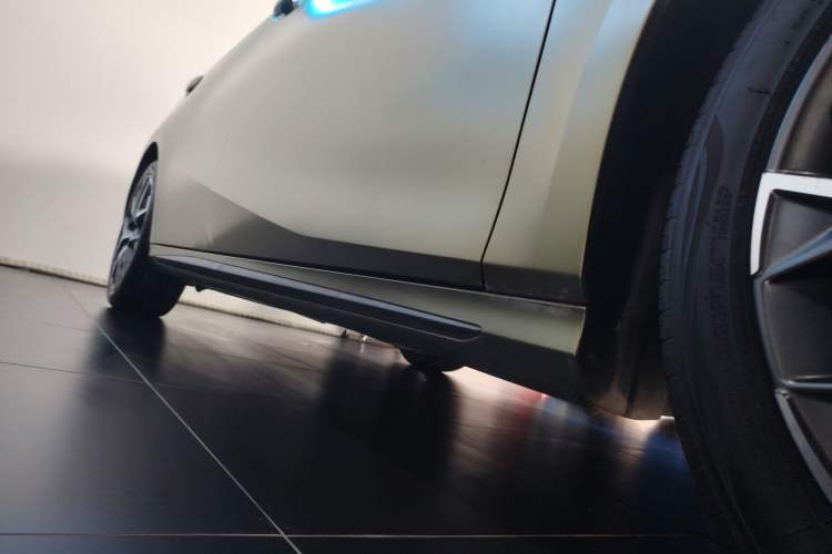 Used GAC Trumpchi EMPOW 2021 270T DCT J16 Version Right Side Sill