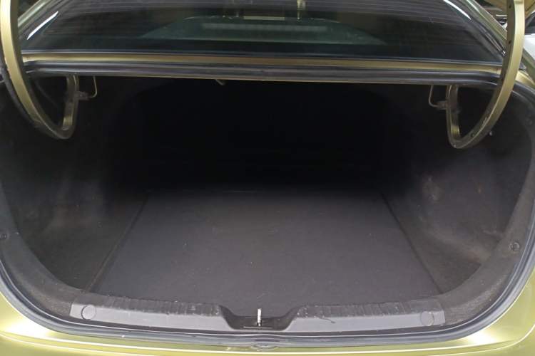 Used GAC Trumpchi EMPOW 2021 270T DCT J15 Version Trunk