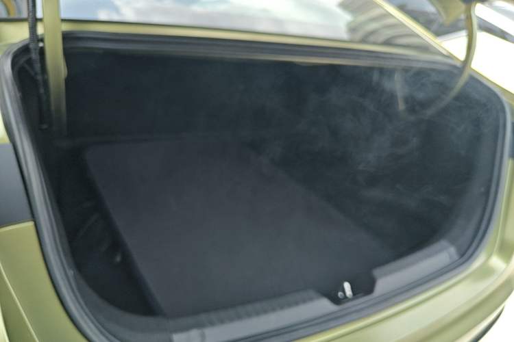 Used GAC Trumpchi EMPOW 2021 270T DCT J16 Version Trunk