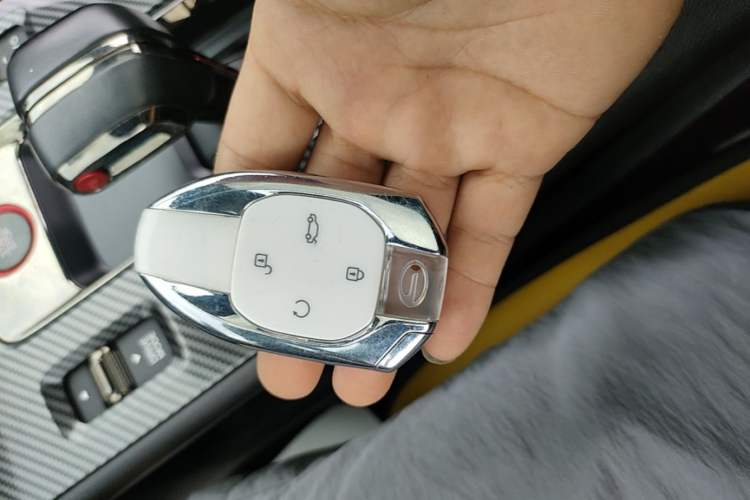 Used GAC Trumpchi EMPOW 2021 270T DCT J16 Version Vehicle Key