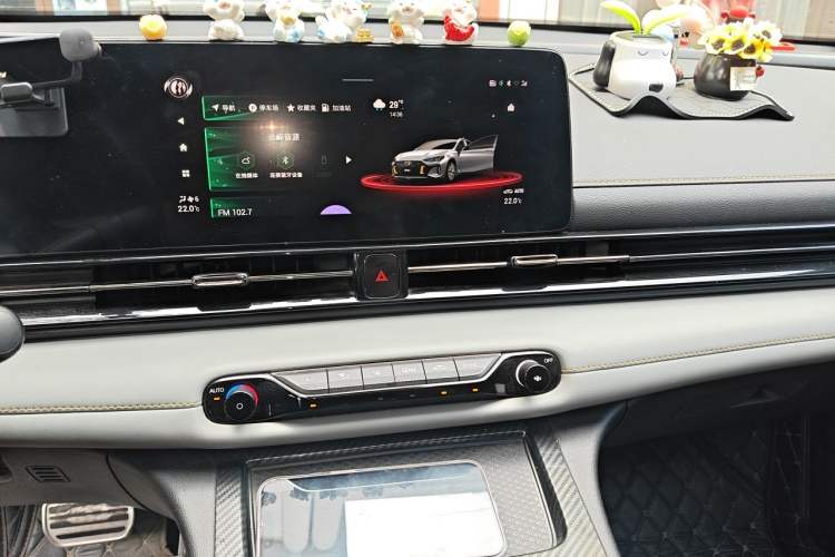 Used GAC Trumpchi EMPOW 2021 270T DCT J16 Version Audio And AC Panel