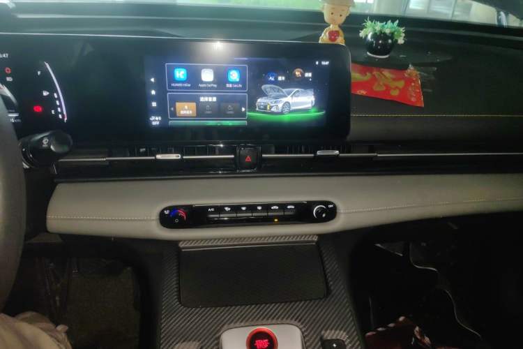 Used GAC Trumpchi EMPOW 2021 270T DCT J11 Version Audio And AC Panel