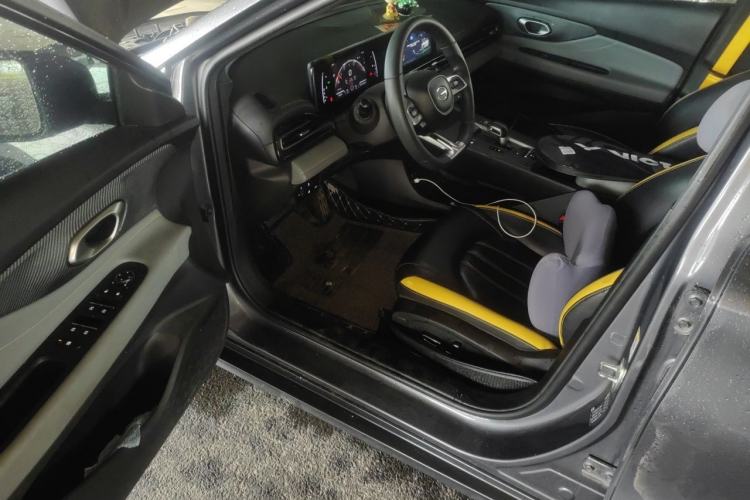 Used GAC Trumpchi EMPOW 2021 270T DCT J11 Version Driver Seat