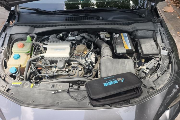 Used GAC Trumpchi EMPOW 2021 270T DCT J15 Version Engine Bay