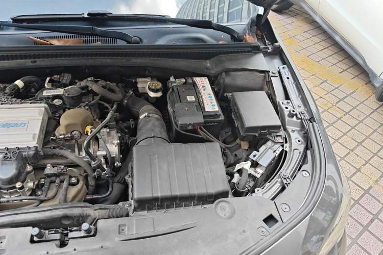 Used GAC Trumpchi EMPOW 2021 270T DCT J16 Version Engine Bay Left