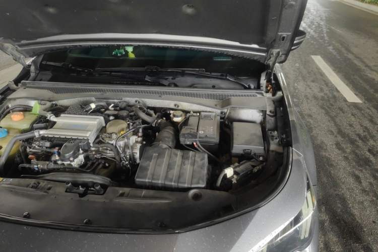 Used GAC Trumpchi EMPOW 2021 270T DCT J11 Version Engine Bay Left