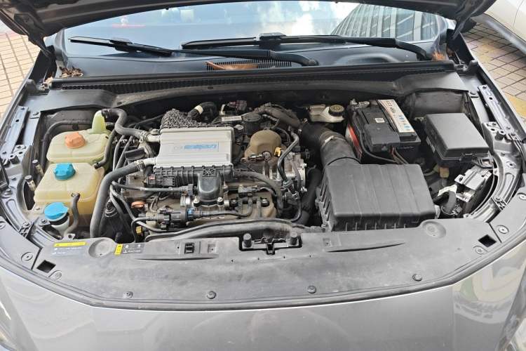 Used GAC Trumpchi EMPOW 2021 270T DCT J16 Version Engine Bay