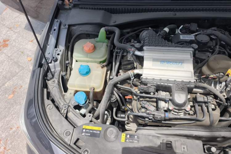 Used GAC Trumpchi EMPOW 2021 270T DCT J15 Version Engine Bay Right