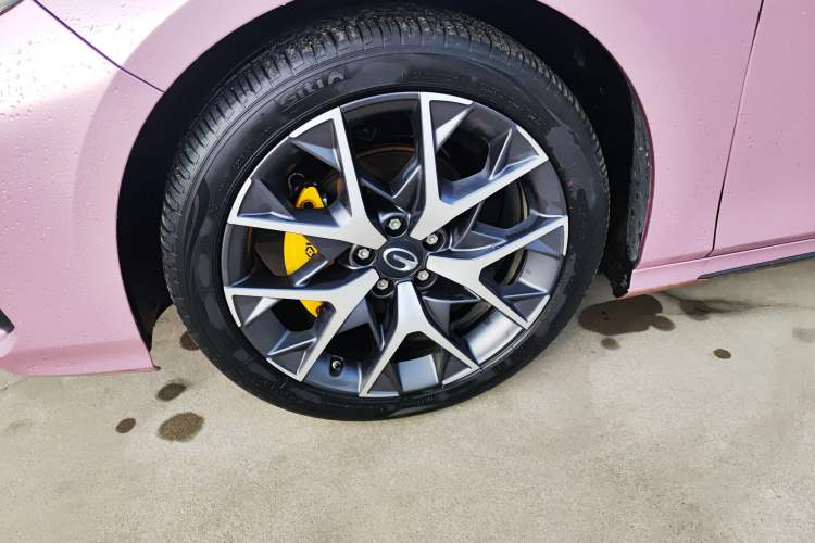 Used GAC Trumpchi EMPOW 2021 270T DCT J16 Version Left Front Wheel Hub