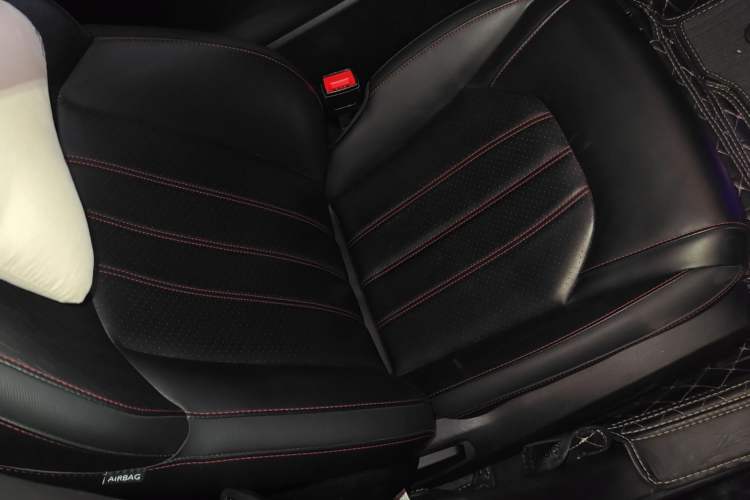Used GAC Trumpchi EMPOW 2021 270T DCT J15 Version Right Front Seat