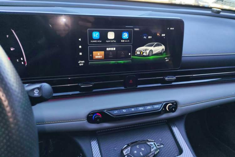 Used GAC Trumpchi EMPOW 2021 270T DCT J15 Version Audio And AC Panel