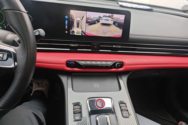 Used GAC Trumpchi EMPOW 2021 270T DCT J16 Version Audio And AC Panel