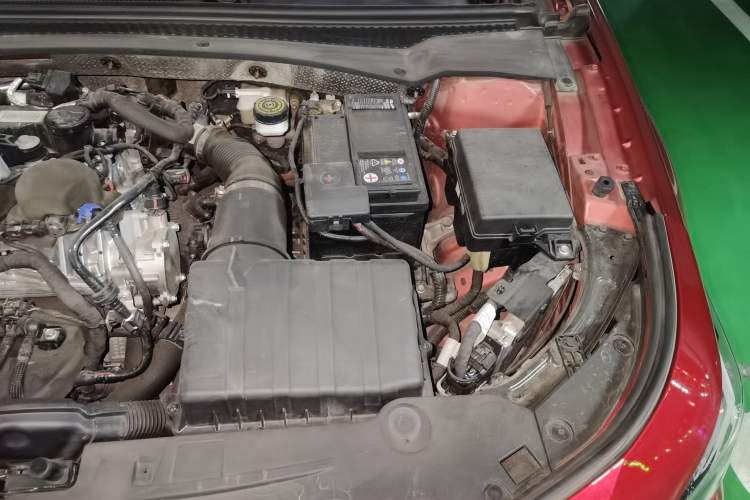 Used GAC Trumpchi EMPOW 2021 270T DCT J11 Version Engine Bay Left
